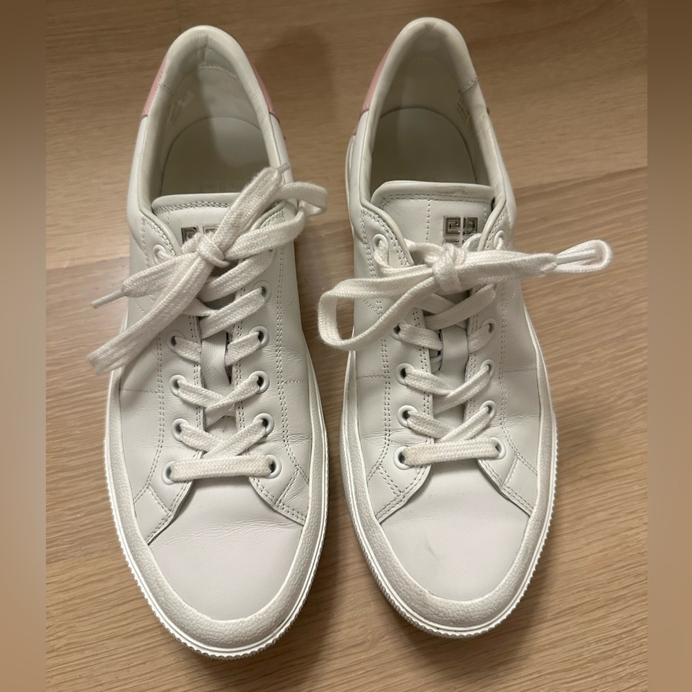 Givenchy City Sneakers
